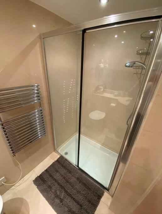 Spacious Flat In The Most Desirable Area Of Londres Exterior foto